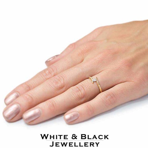 Briliáns gyémánt eljegyzési gyűrű - íves - rosegold